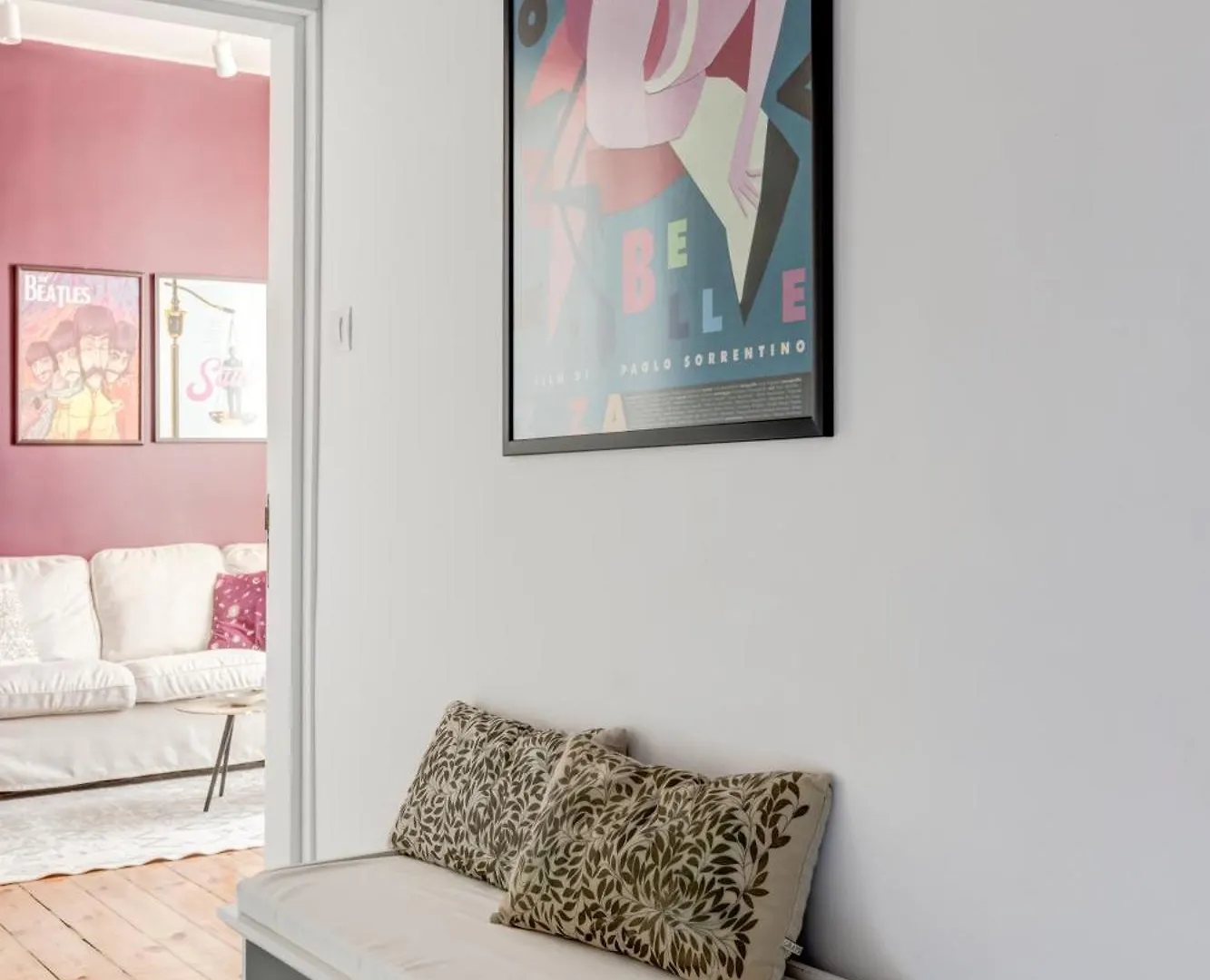 Cozy Bright Space In The Heart Of Women'S Market Sofya